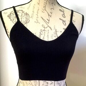 💐Tilley V-neck Cropped Cami Bralette Sz L in Black